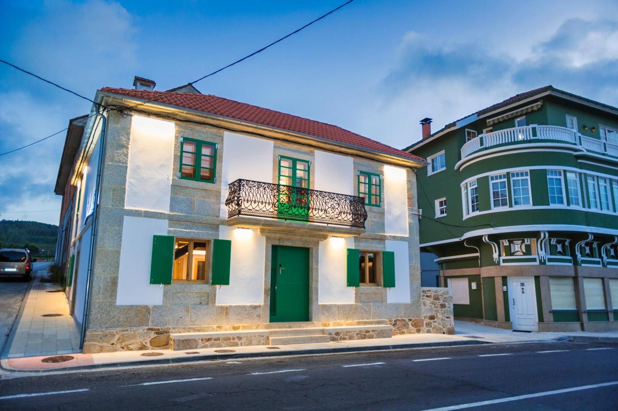 A De Lucia Hotel Quintáns Exterior foto