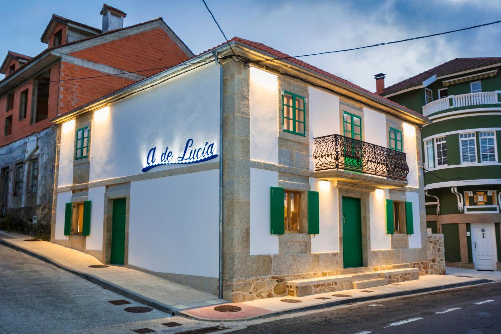 A De Lucia Hotel Quintáns Exterior foto