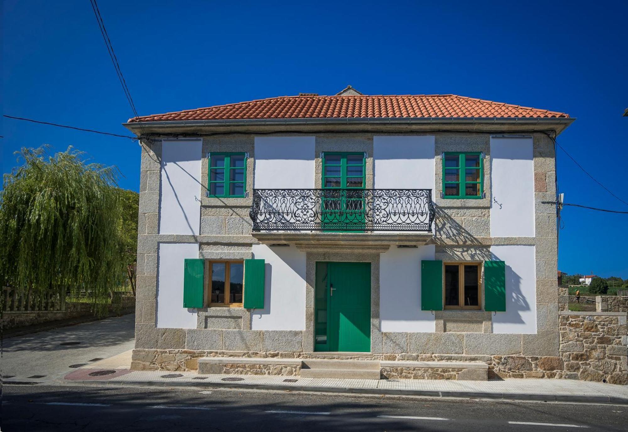 A De Lucia Hotel Quintáns Exterior foto